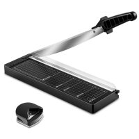 Řezačka papíru s nástrojem pro zaoblení rohů